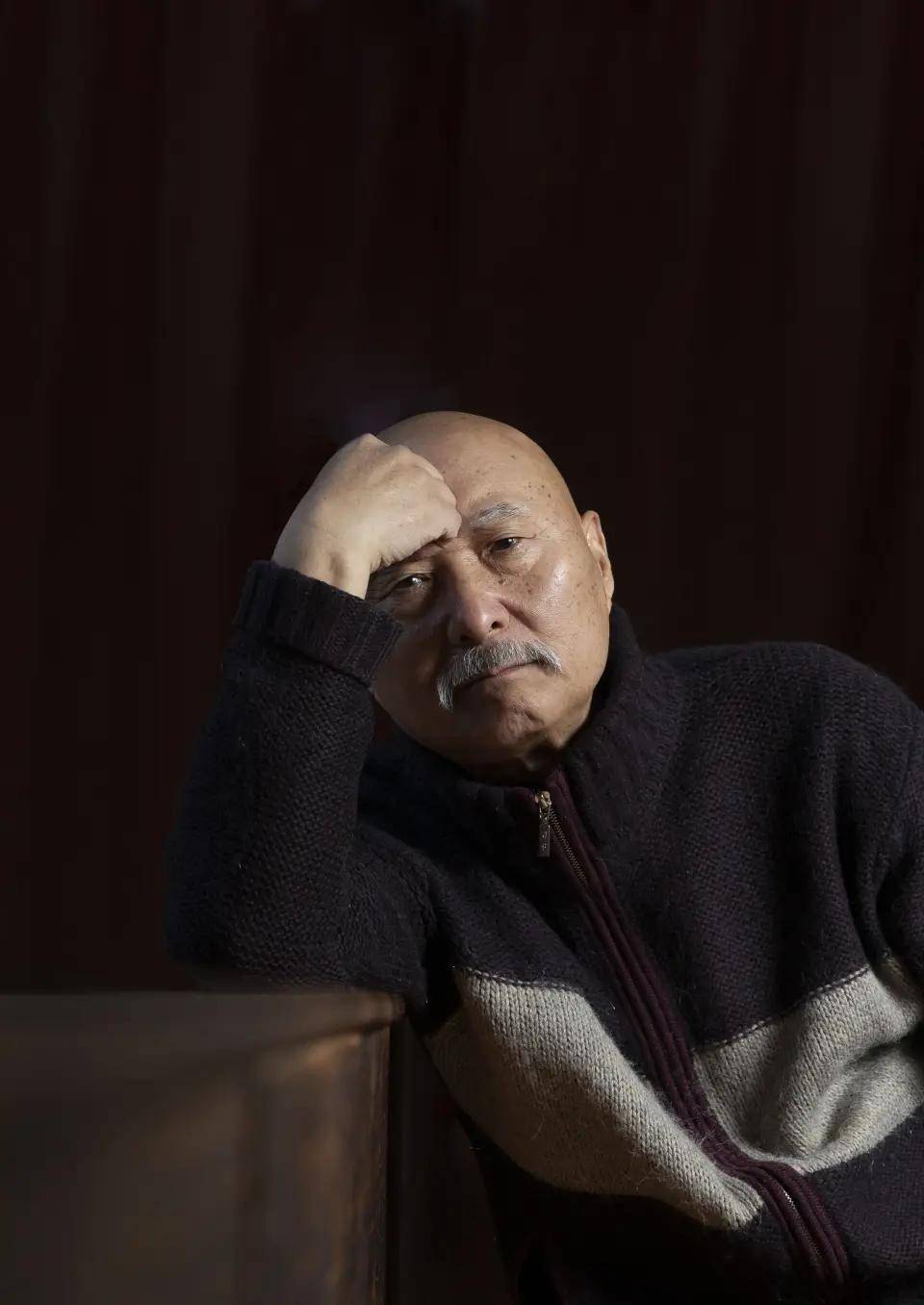 陈佩斯父子赚了片酬欢喜传媒两连扑冰球突破2亿成本《戏台》小幅亏损(图8)